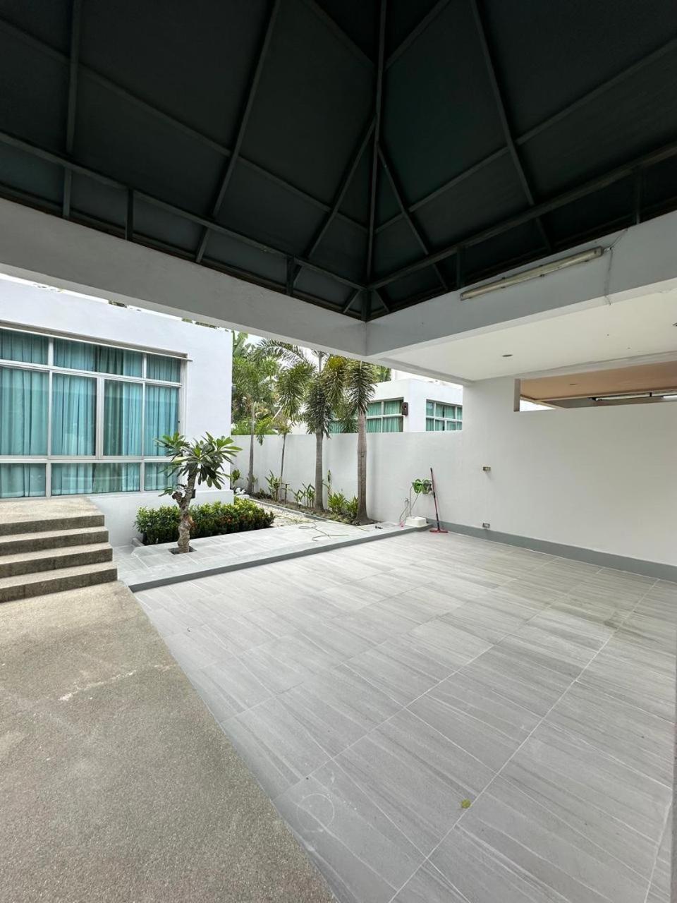 Holiday Pool Villa Na Chom Thian Exterior photo